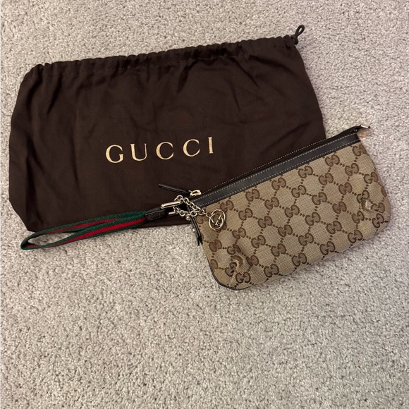 Gucci Classic GG Wristlet with inside slot/pocket and dust bag, Brown - Picture 1 of 15